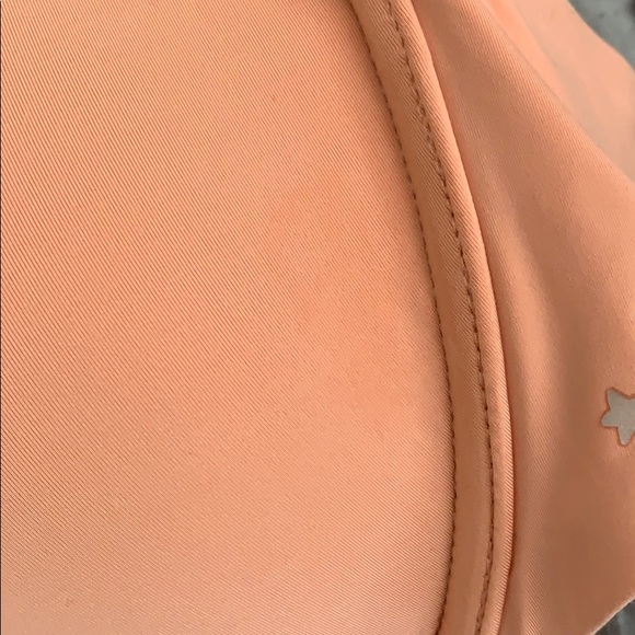 ❤️SOLD❤️Real me push up - Picture 2 of 3